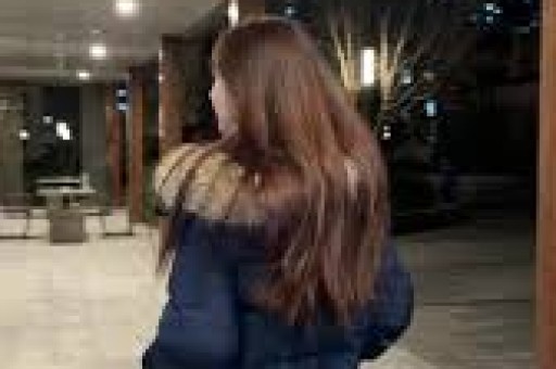 揭秘！普通人如何应对社交网络人设坍塌：真实案例、心理冲击与逆袭策略
